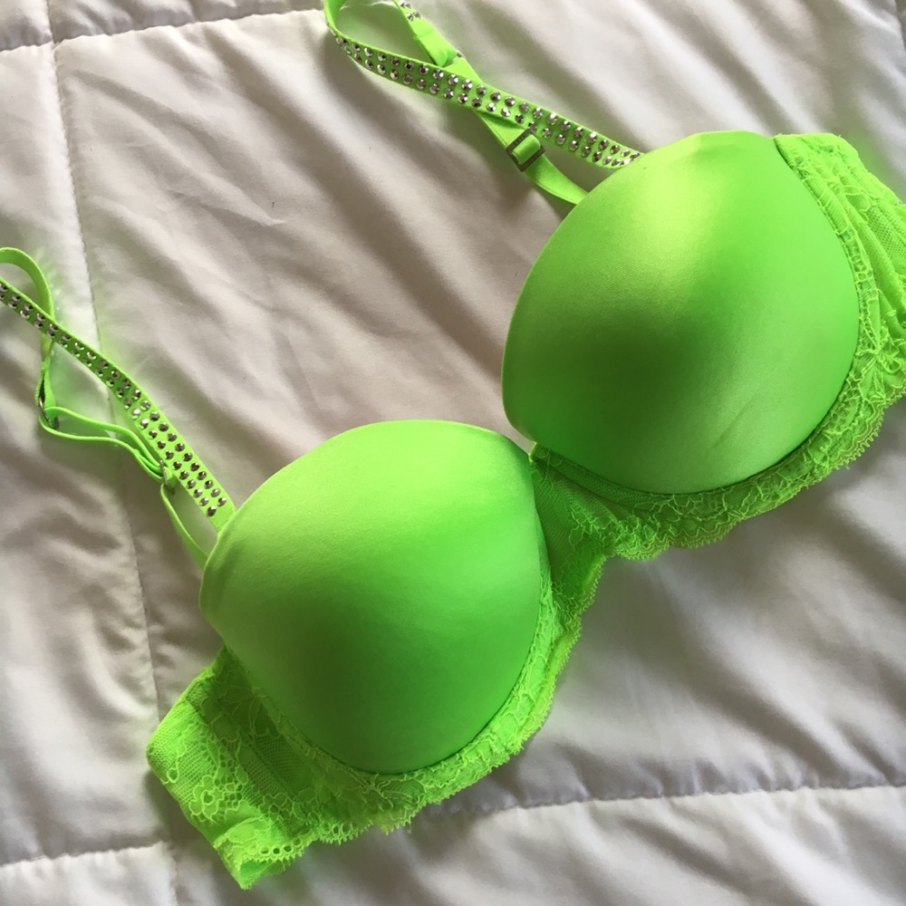 PINK push up bra